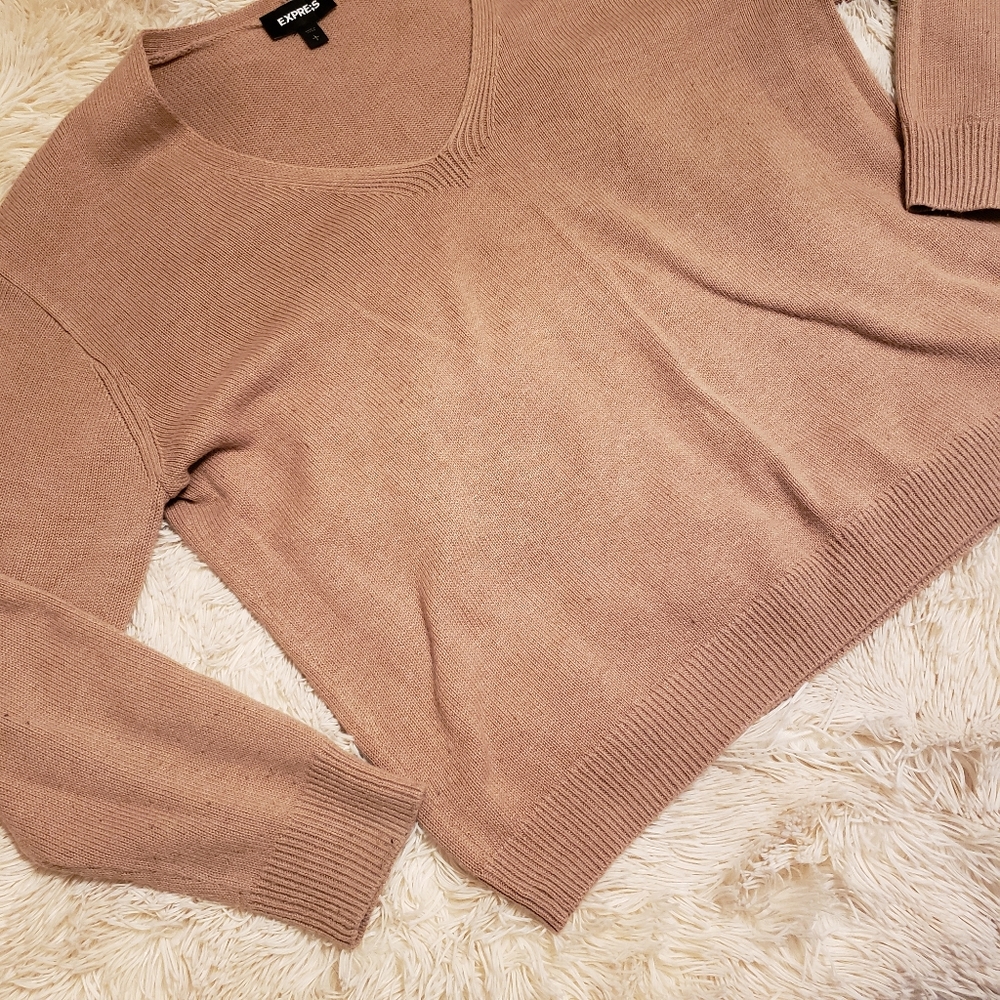 Express Sweater - Picture 3 of 4